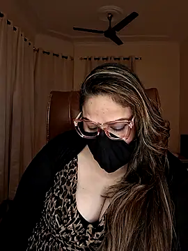 SEXY-Sardarni online show from January 2025 03:08:02 PM