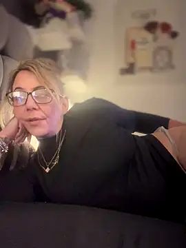 blondebitch2 online show from January 2026 10:13:02 PM