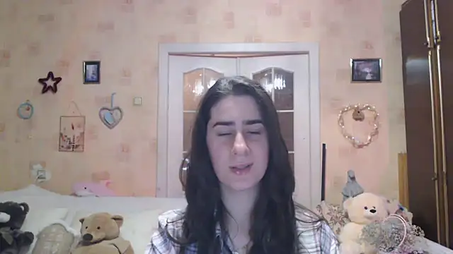 INELIKA online show from November 2025 09:04:01 PM