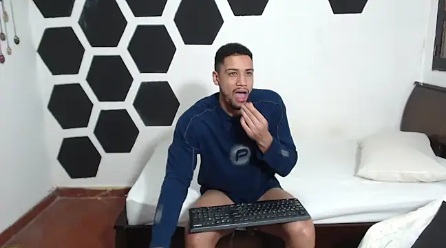 Jhors  Collens online show from February 2025 08:39:02 AM