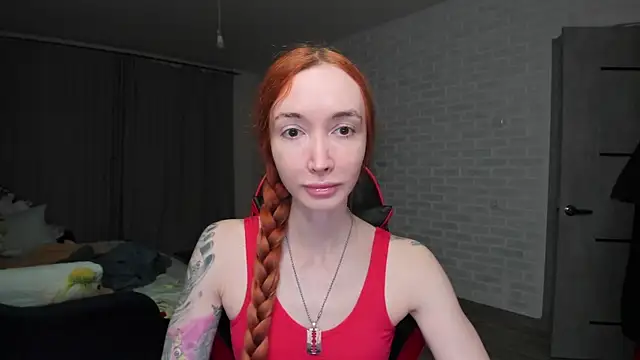 Snapshot of Roxy_Silver chatting on December 2025 07:18:01 PM Roxy Silver online show from December 2025 07:18:01 PM