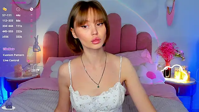 MaryLew online show from October 2025 05:21:02 AM