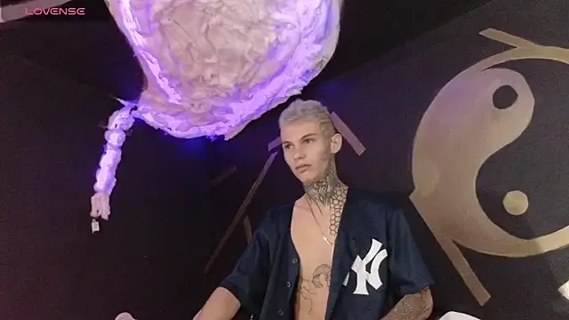 Stuart Boy  online show from March 2025 08:32:02 PM