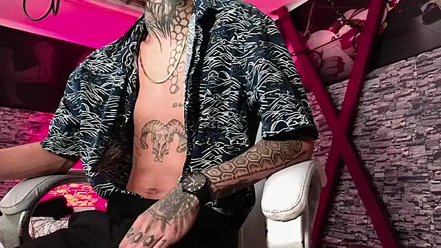 Stuart Boy  online show from September 2025 06:29:02 AM