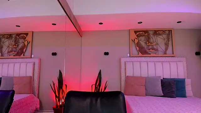  AlejaCruz  online show from December 2025 12:12:02 PM