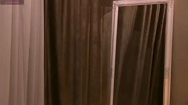 GinaMence online show from February 2025 06:32:02 PM