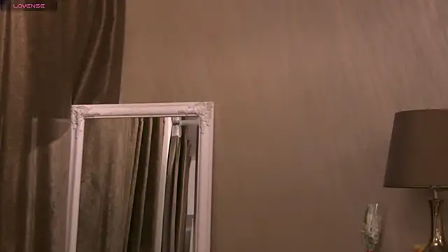 GinaMence online show from March 2025 06:00:02 PM