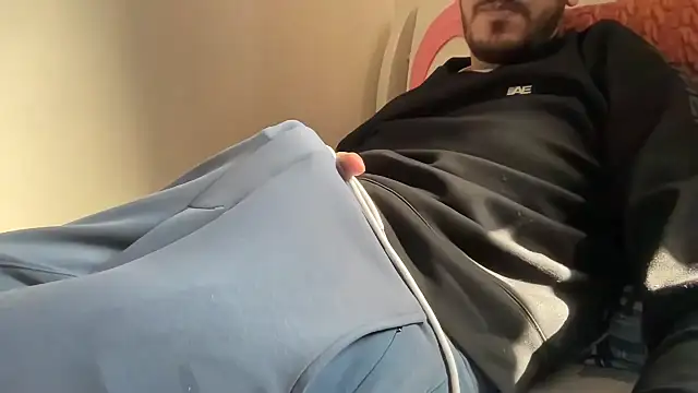 Snapshot of Mooka69 chatting on December 2024 11:45:02 AM Mooka69 online show from December 2024 11:45:02 AM