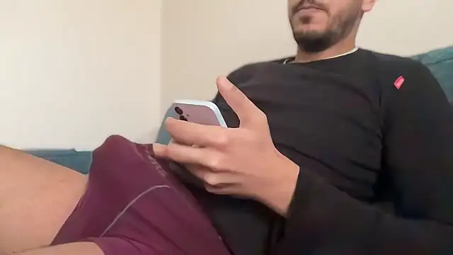 Snapshot of Mooka69 chatting on March 2025 12:41:01 PM Mooka69 online show from March 2025 12:41:01 PM