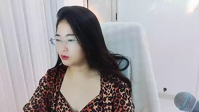 Floor oo online show from September 2025 02:52:01 PM