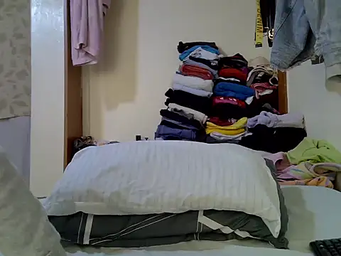 Snapshot of Elbony_ray chatting on December 2025 10:09:01 AM Elbony ray online show from December 2025 10:09:01 AM