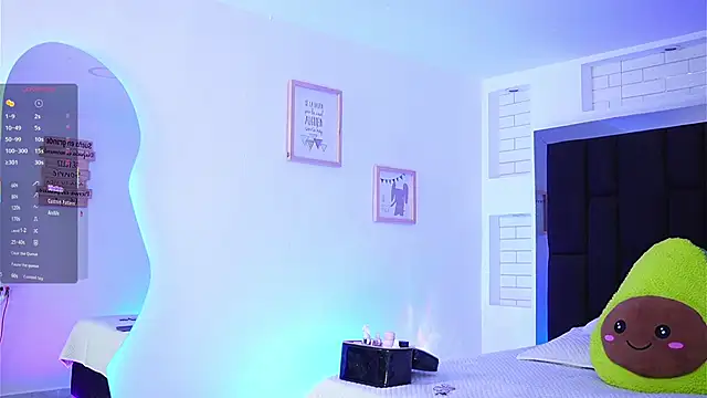 Snapshot of Marianamonroe_ chatting on November 2025 07:03:02 PM Marianamonroe online show from November 2025 07:03:02 PM