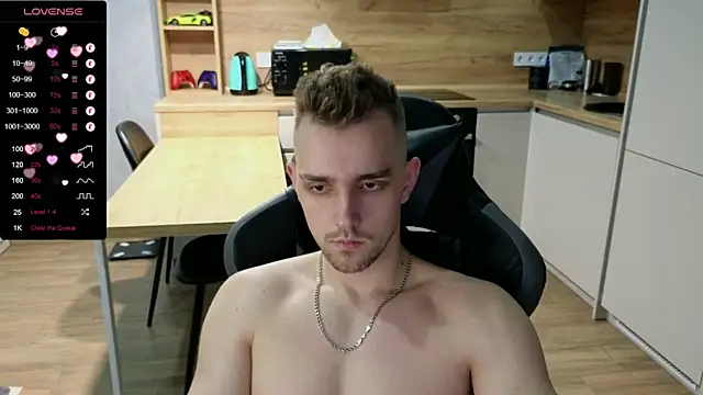 Snapshot of Larstar01 chatting on February 2025 06:49:02 PM Larstar01 online show from February 2025 06:49:02 PM