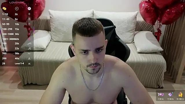 Snapshot of Larstar01 chatting on October 2025 08:06:02 PM Larstar01 online show from October 2025 08:06:02 PM