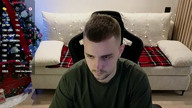 Larstar01 online show from January 2026 10:35:01 PM