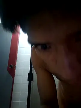 Jerryhottt online show from April 2026 04:00:01 AM