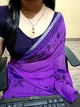 Snapshot of Nithya_05 chatting on October 2025 04:37:01 AM Nithya 05 online show from October 2025 04:37:01 AM