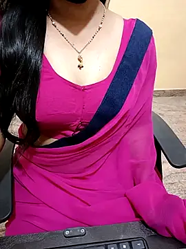 Snapshot of Nithya_05 chatting on November 2025 05:32:02 AM Nithya 05 online show from November 2025 05:32:02 AM