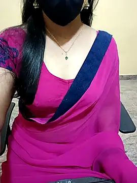 Snapshot of Nithya_05 chatting on November 2025 04:39:02 AM Nithya 05 online show from November 2025 04:39:02 AM