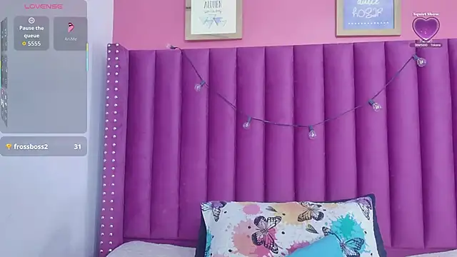 kinkyhousewifee online show from December 2025 02:53:01 AM