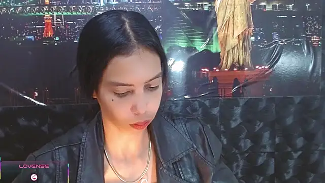 Snapshot of Catalella_Ar chatting on April 2026 03:29:02 AM Catalella Ar online show from April 2026 03:29:02 AM