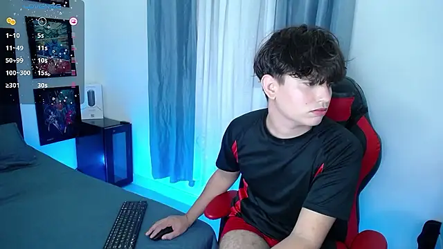 Snapshot of andyboy- chatting on December 2024 11:12:02 PM andyboy- online show from December 2024 11:12:02 PM