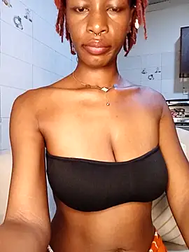 Ayrella02 online show from November 2025 11:59:02 PM