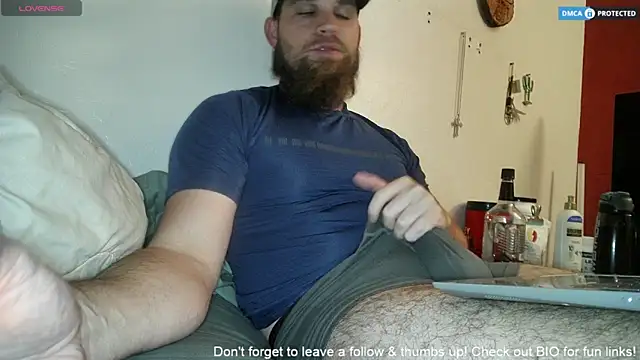 Snapshot of dikdowndaddy chatting on April 2026 09:40:02 AM dikdowndaddy online show from April 2026 09:40:02 AM