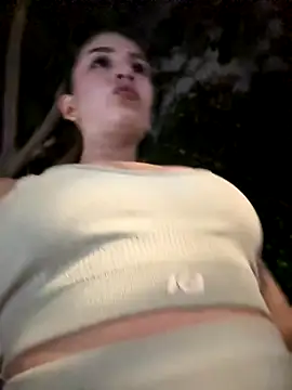 Mon Cherry online show from October 2025 12:44:02 AM