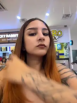 Mon Cherry online show from January 2026 01:32:01 AM