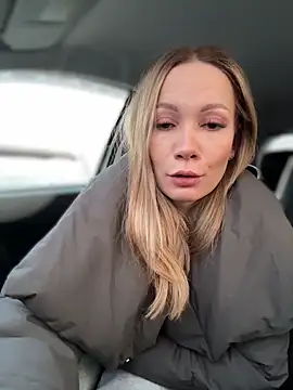 Snapshot of LavenderHot chatting on December 2025 02:50:02 AM LavenderHot online show from December 2025 02:50:02 AM