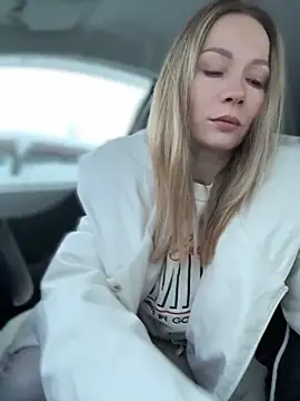 Snapshot of LavenderHot chatting on December 2025 02:51:02 AM LavenderHot online show from December 2025 02:51:02 AM