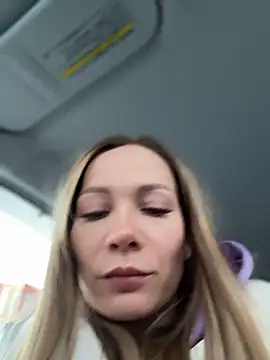 Snapshot of LavenderHot chatting on January 2026 02:49:02 AM LavenderHot online show from January 2026 02:49:02 AM