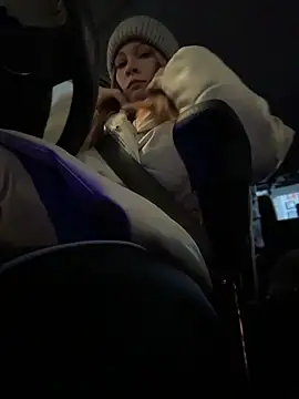 Snapshot of LavenderHot chatting on February 2026 01:39:02 AM LavenderHot online show from February 2026 01:39:02 AM