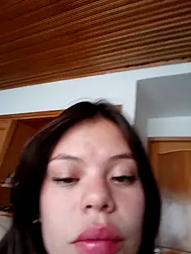 Snapshot of Violeta_12- chatting on May 2026 08:27:02 PM Violeta 12- online show from May 2026 08:27:02 PM