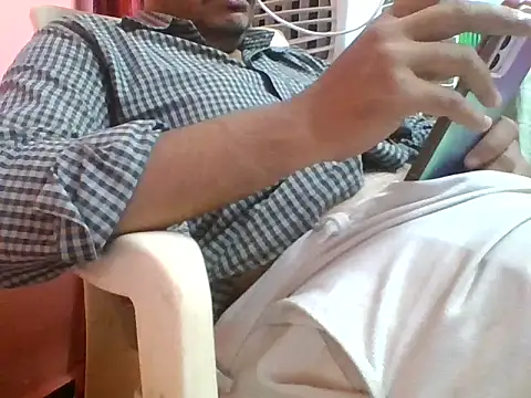 naughtymike0007 online show from November 2025 04:17:02 PM