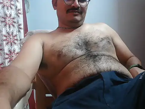 naughtymike0007 online show from March 2026 02:22:02 PM