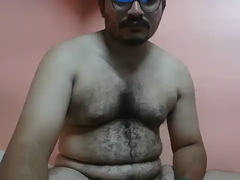 Snapshot of naughtymike0007 chatting on July 2026 05:09:02 PM naughtymike0007 online show from July 2026 05:09:02 PM
