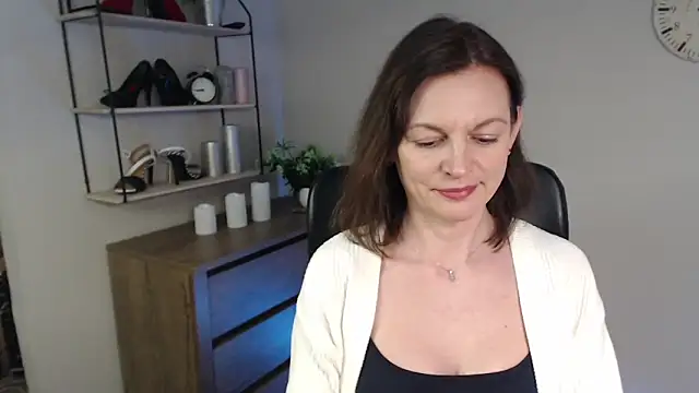 VivianWILD online show from February 2025 05:14:01 PM