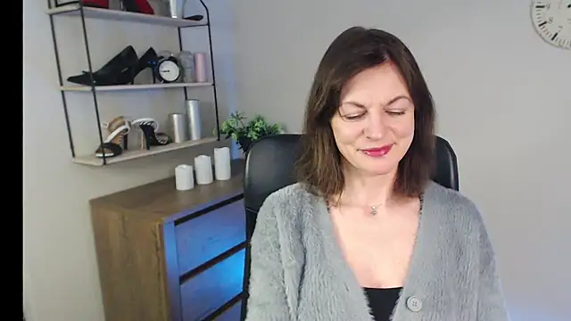 VivianWILD online show from February 2025 11:01:02 AM