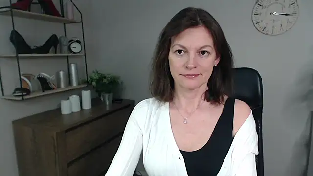 VivianWILD online show from February 2025 05:48:02 PM