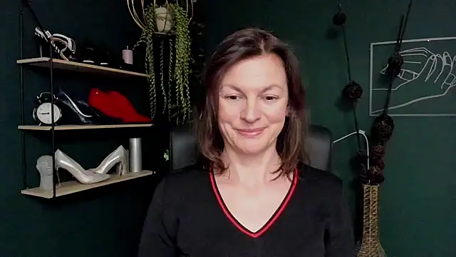 VivianWILD online show from March 2025 03:40:01 PM