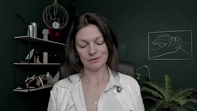 VivianWILD online show from December 2025 08:31:01 AM