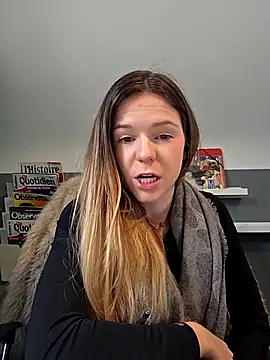 lucie mehott online show from December 2025 09:29:02 AM