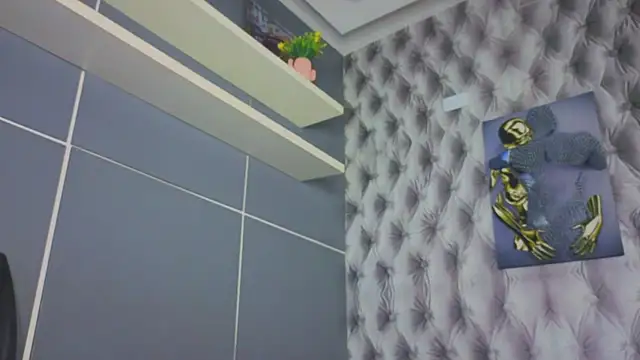 Hilary-banks online show from September 2025 04:25:01 AM