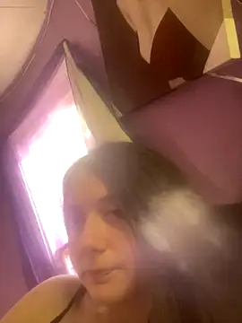 Snapshot of itzcheyduh chatting on October 2025 08:55:02 PM itzcheyduh online show from October 2025 08:55:02 PM