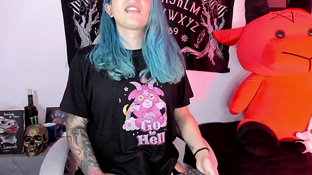 sofi pretty uwu- online show from January 2025 07:54:01 AM