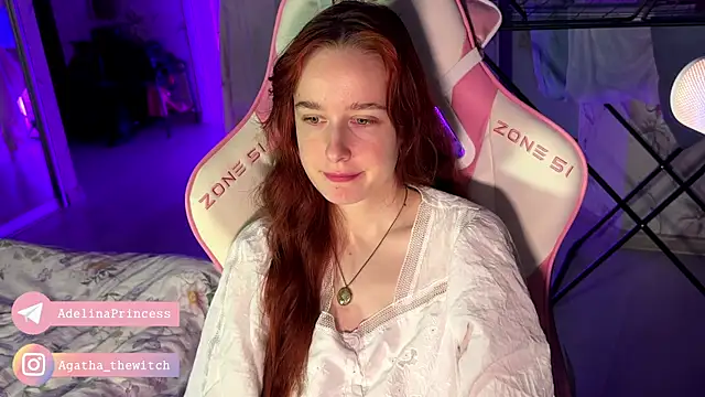 Snapshot of pearl_princess_ chatting on February 2025 11:46:02 PM pearl princess online show from February 2025 11:46:02 PM
