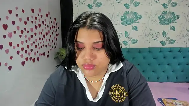 LindaBreeS online show from February 2025 07:59:02 PM