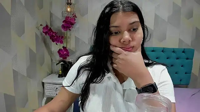 LindaBreeS online show from October 2025 02:39:02 PM